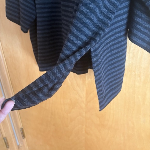 Eileen Fisher Wool Sweater Jumper Womens S/M Gray Stripe Short Sleeve Boxy - Picture 4 of 10